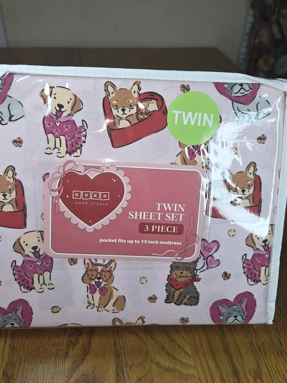 New-XOXO Dog Print 3 Piece Twin Sheet Set in Pink Pockets Up To 15 inch. CP